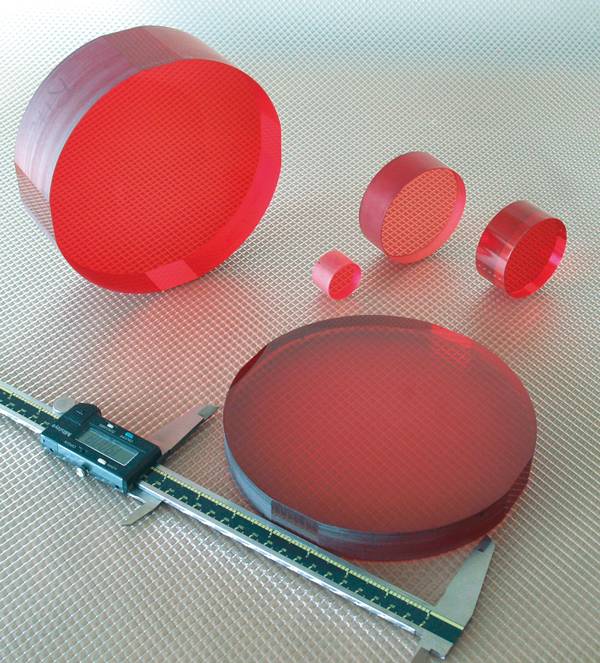 milieu amplificateur pour laser