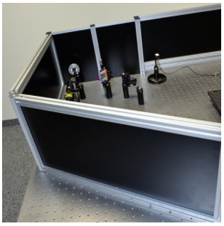 Barrières de protection laser pour tables optiques laservision / Ecrans de protection laser pour tables optiques / Barrière laser Classe 4
