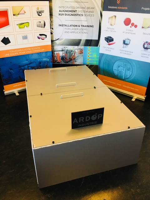 Cabine de protection laser pour tables optiques - Enceinte de protection laser pour tables optiques