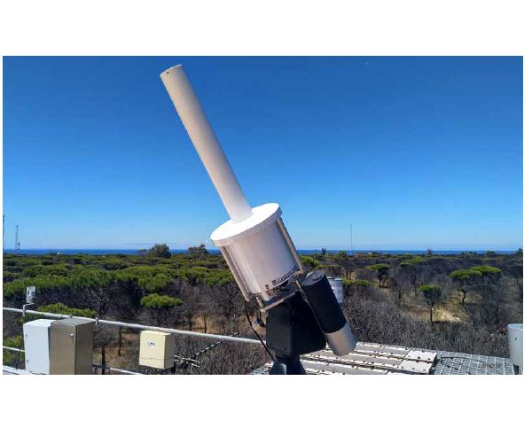 BTS-2048+Suntracker pour des mesures d'irradiance solaire